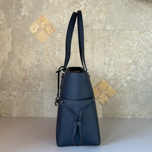 Michael Kors Gilly Large Drawstring Tote Shoulder Bag Dark Navy/Silver - Picture 5 of 12